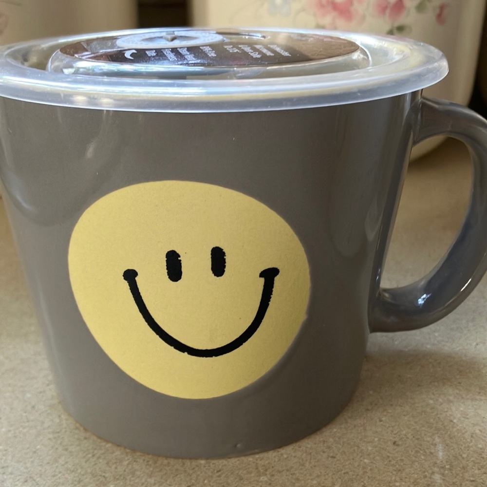 Gathered Hearts, 20 ounce stoneware mugs